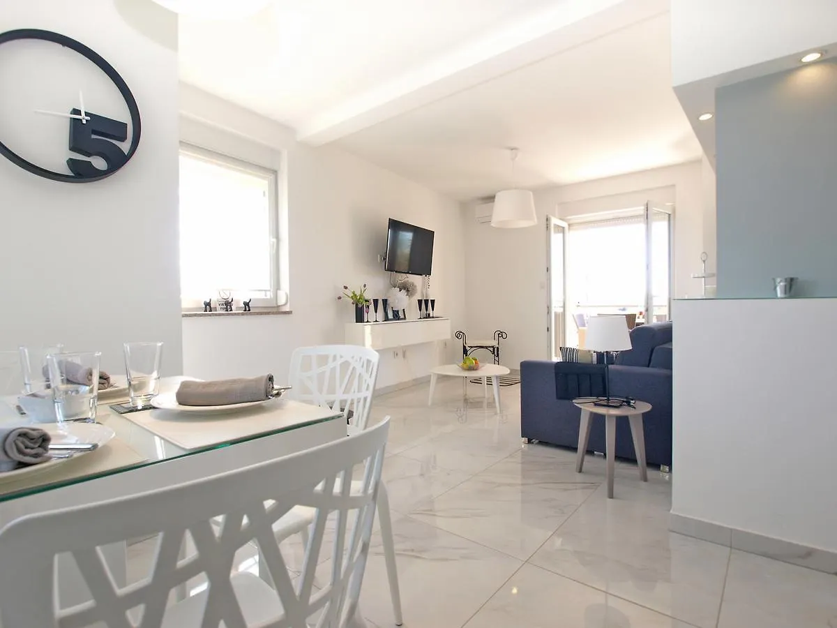 Apartment Durdica 1587 Fazana
