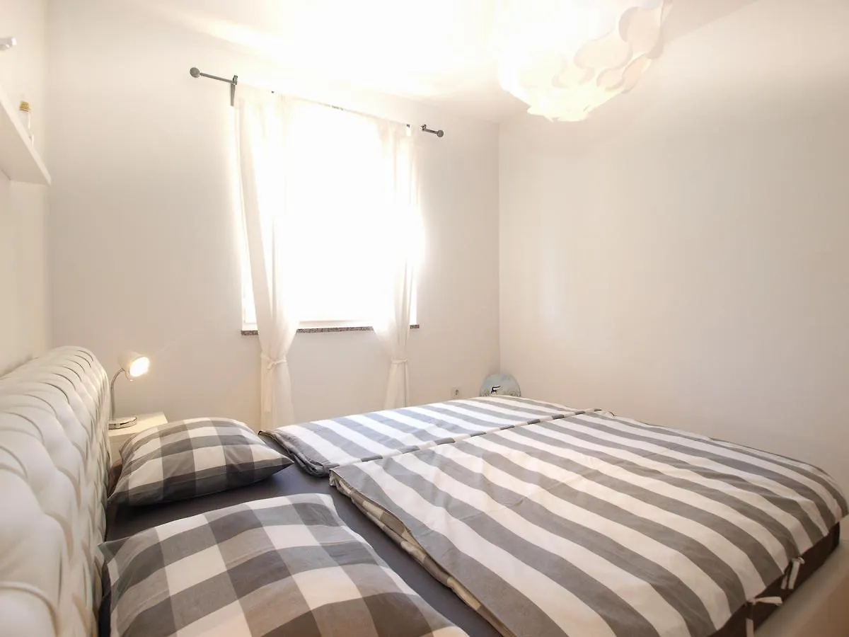 Apartment Durdica 1587 파자나 0*,