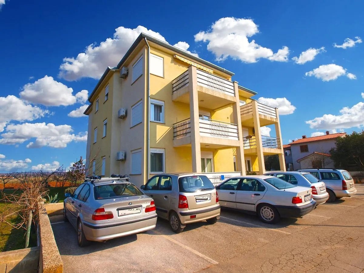 Apartment Durdica 1587 파자나